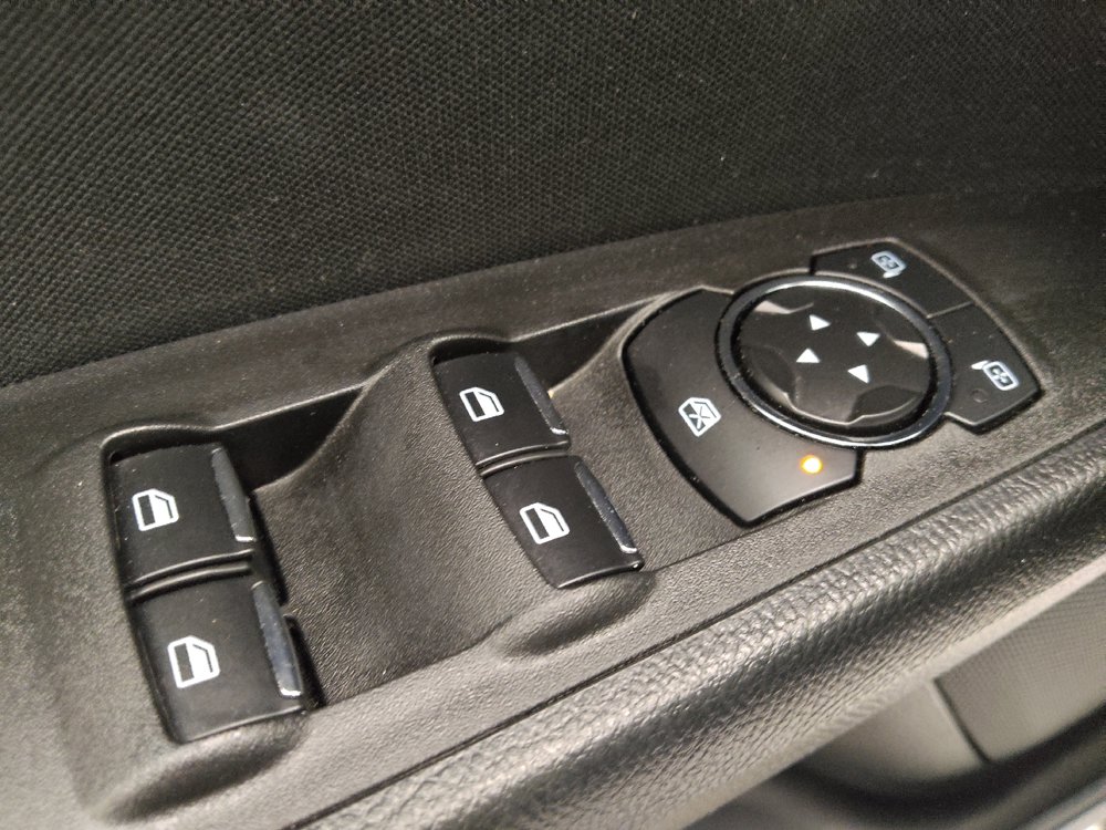 Used 2020 Ford Fusion SE FWD image 27