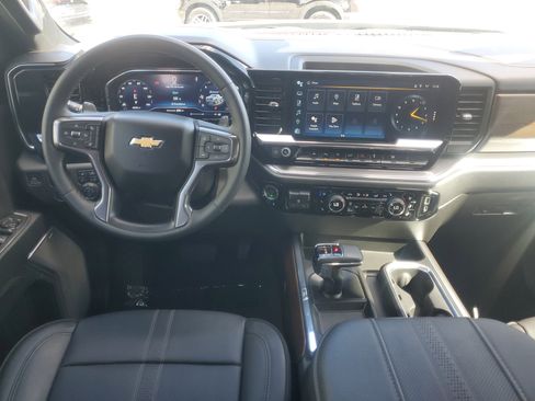 Used 2023 Chevrolet Silverado 1500 High Country image 9