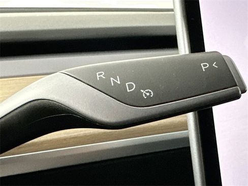 Used 2023 Tesla Model Y Long Range image 26