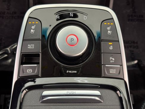 Used 2020 Kia Niro EX Premium w/ Cold Weather Package image 29