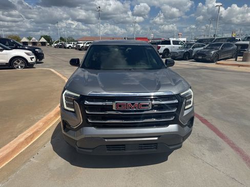 Used 2025 GMC Terrain Elevation image 2