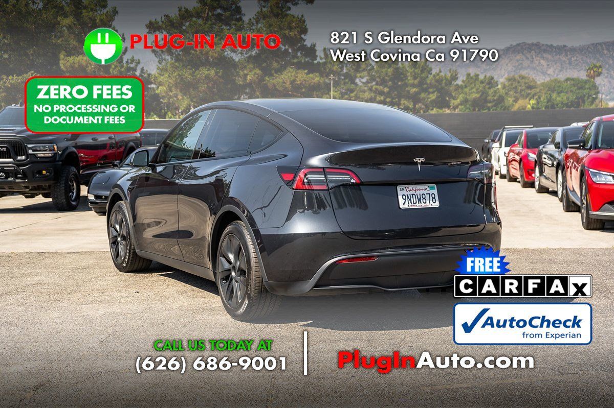 Used 2024 Tesla Model Y Long Range RWD image 3