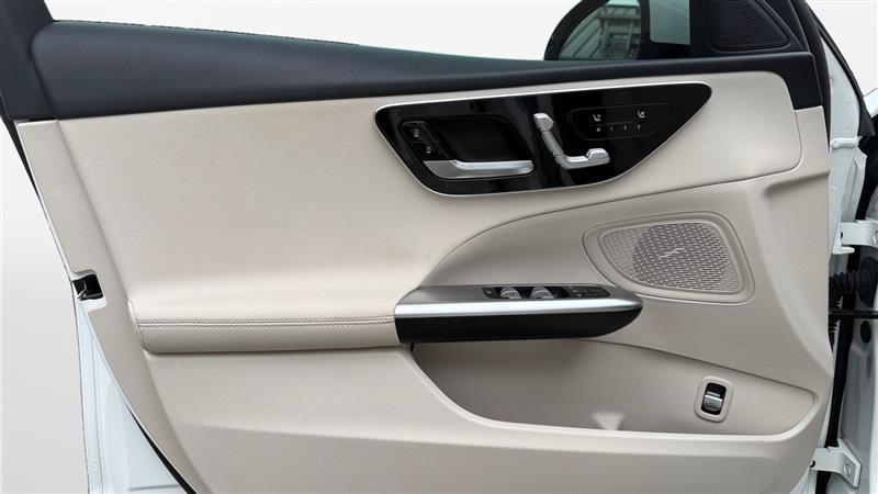 Used 2024 Mercedes-Benz C 300 Sedan image 11