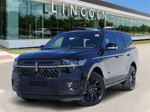 New 2025 Lincoln Navigator Reserve w/ Jet Appearance Package image 1