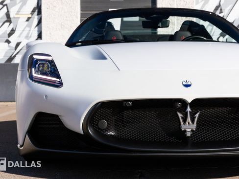 Used 2024 Maserati MC20 Cielo image 5