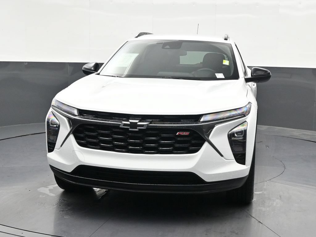 Used 2025 Chevrolet Trax RS FWD image 9
