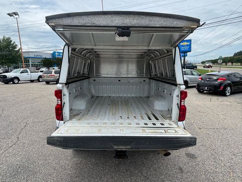 Used 2022 Chevrolet Silverado 2500 W/T w/ WT Fleet Convenience Package AWD/4WD image 4