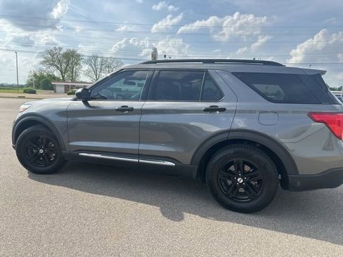 Used 2023 Ford Explorer XLT w/ Equipment Group 202A image 27
