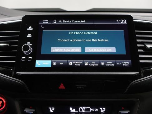 Used 2025 Honda Ridgeline Sport image 28