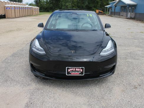 Used 2019 Tesla Model 3 Standard Range Plus RWD image 2