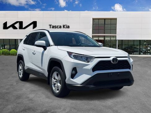 Used 2021 Toyota RAV4 XLE w/ Convenience Package AWD/4WD image 1