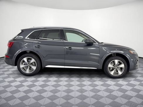Used 2023 Audi Q5 2.0T Premium Plus w/ Premium Plus Package AWD/4WD image 8