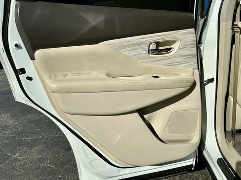 Used 2018 Nissan Murano SL w/ Cargo Package image 31