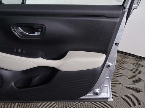 Used 2024 Honda HR-V LX image 18