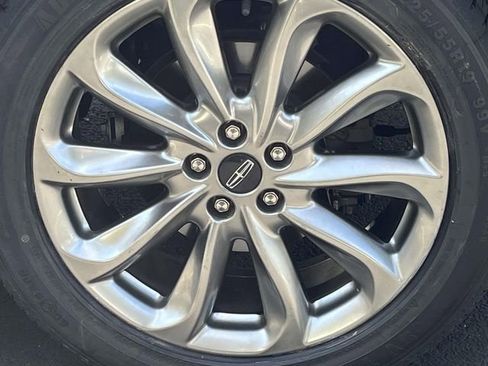 Used 2022 Lincoln Corsair AWD w/ Premium Package image 14