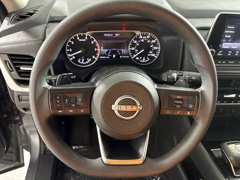 Used 2024 Nissan Rogue SV AWD/4WD image 32