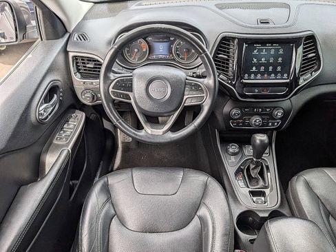 Used 2019 Jeep Cherokee Limited AWD/4WD image 23