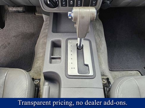 Used 2015 Nissan Frontier SL w/ Moonroof Package image 24