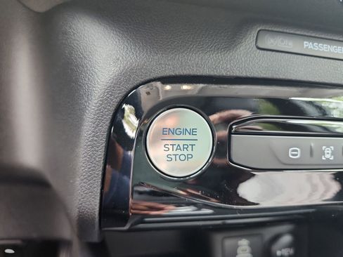 New 2025 Ford Escape PHEV image 29