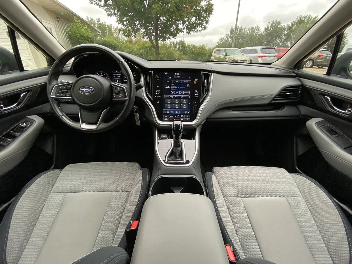 Used 2024 Subaru Outback Premium AWD/4WD image 13