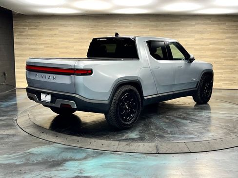 Used 2024 Rivian R1T Adventure AWD/4WD image 16