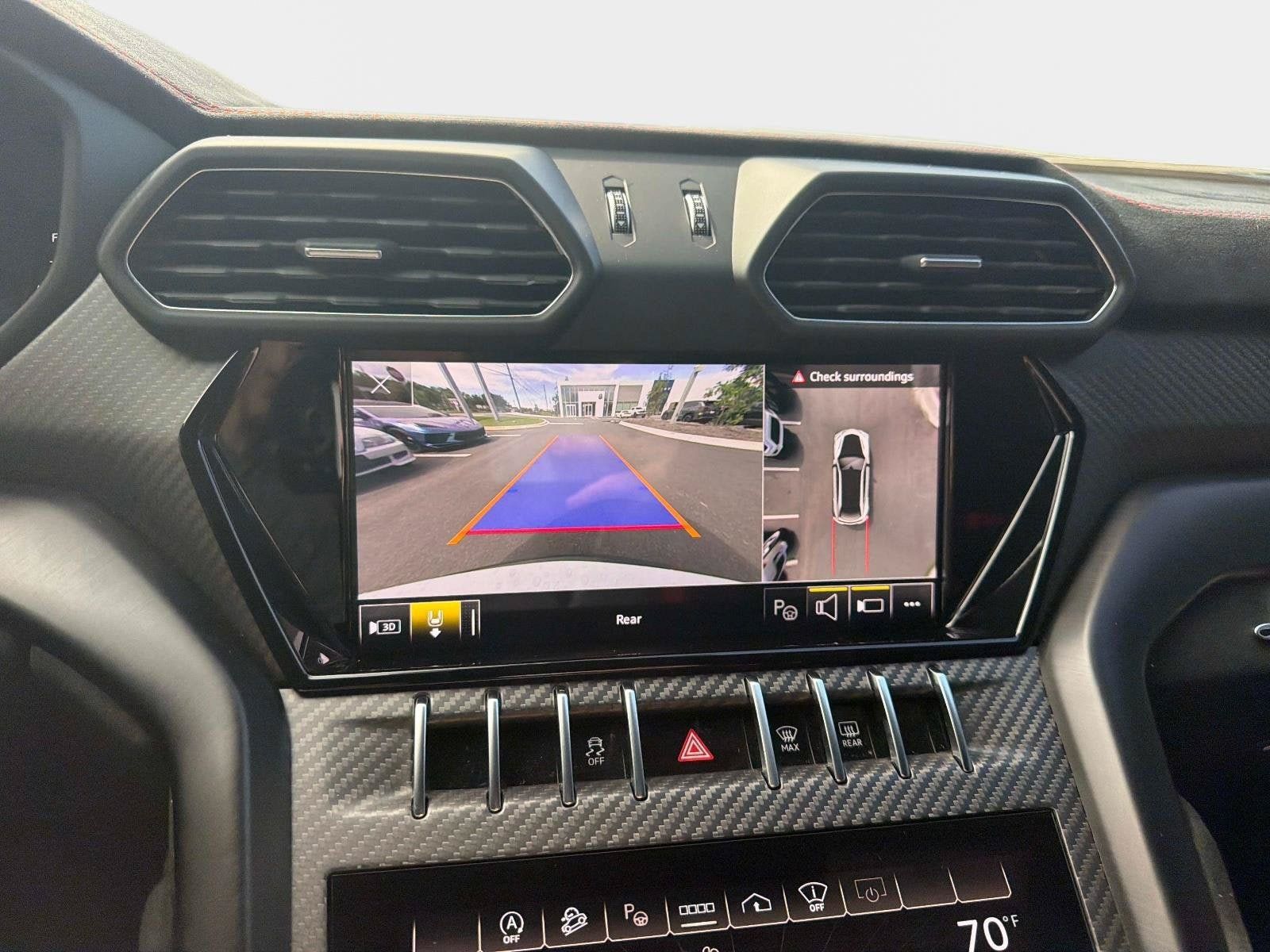 Used 2024 Lamborghini Urus Performante AWD/4WD image 27
