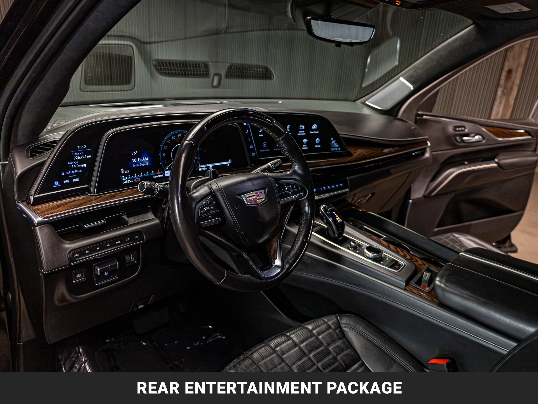 Used 2022 Cadillac Escalade Sport Platinum w/ LPO, ONYX Package AWD/4WD image 12