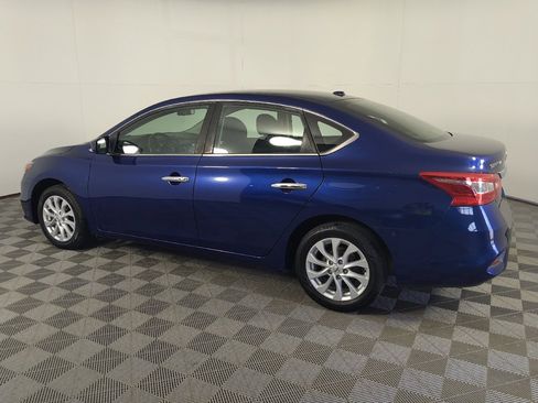 Used 2019 Nissan Sentra SV FWD image 3