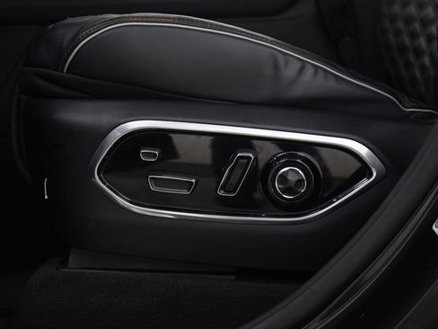 Used 2022 Jeep Grand Cherokee L Summit image 25