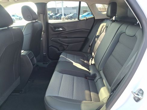 Certified 2024 Chevrolet Trax LT w/ Sunroof Package image 10