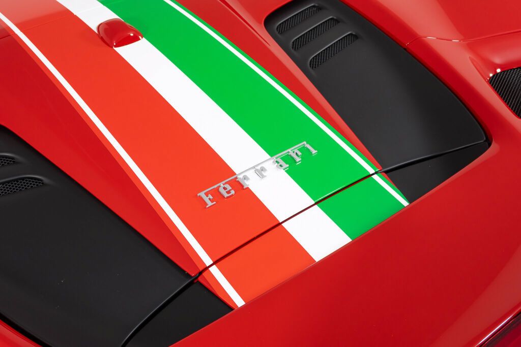 Used 2022 Ferrari F8 Tributo RWD image 21
