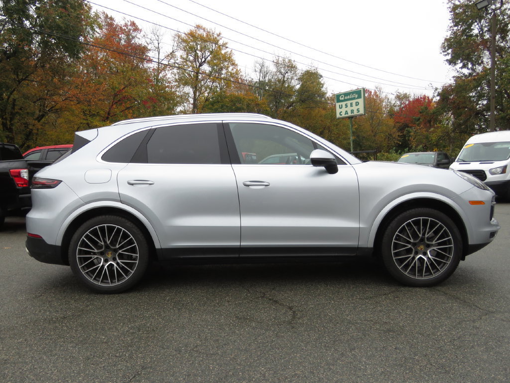Used 2019 Porsche Cayenne S AWD/4WD image 4