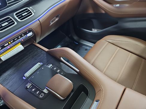 New 2026 Mercedes-Benz GLE 450e 4MATIC image 26