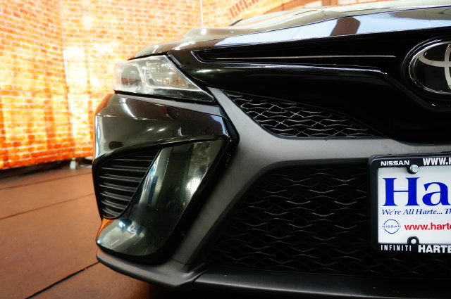 Used 2020 Toyota Camry SE FWD image 59