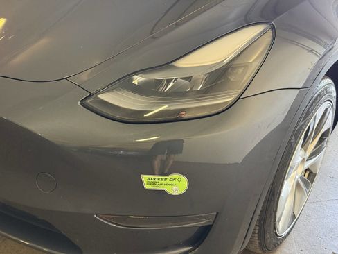 Used 2023 Tesla Model Y Long Range image 27