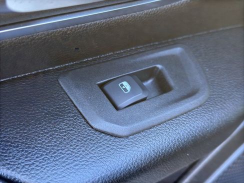 Used 2025 RAM 1500 Big Horn image 32