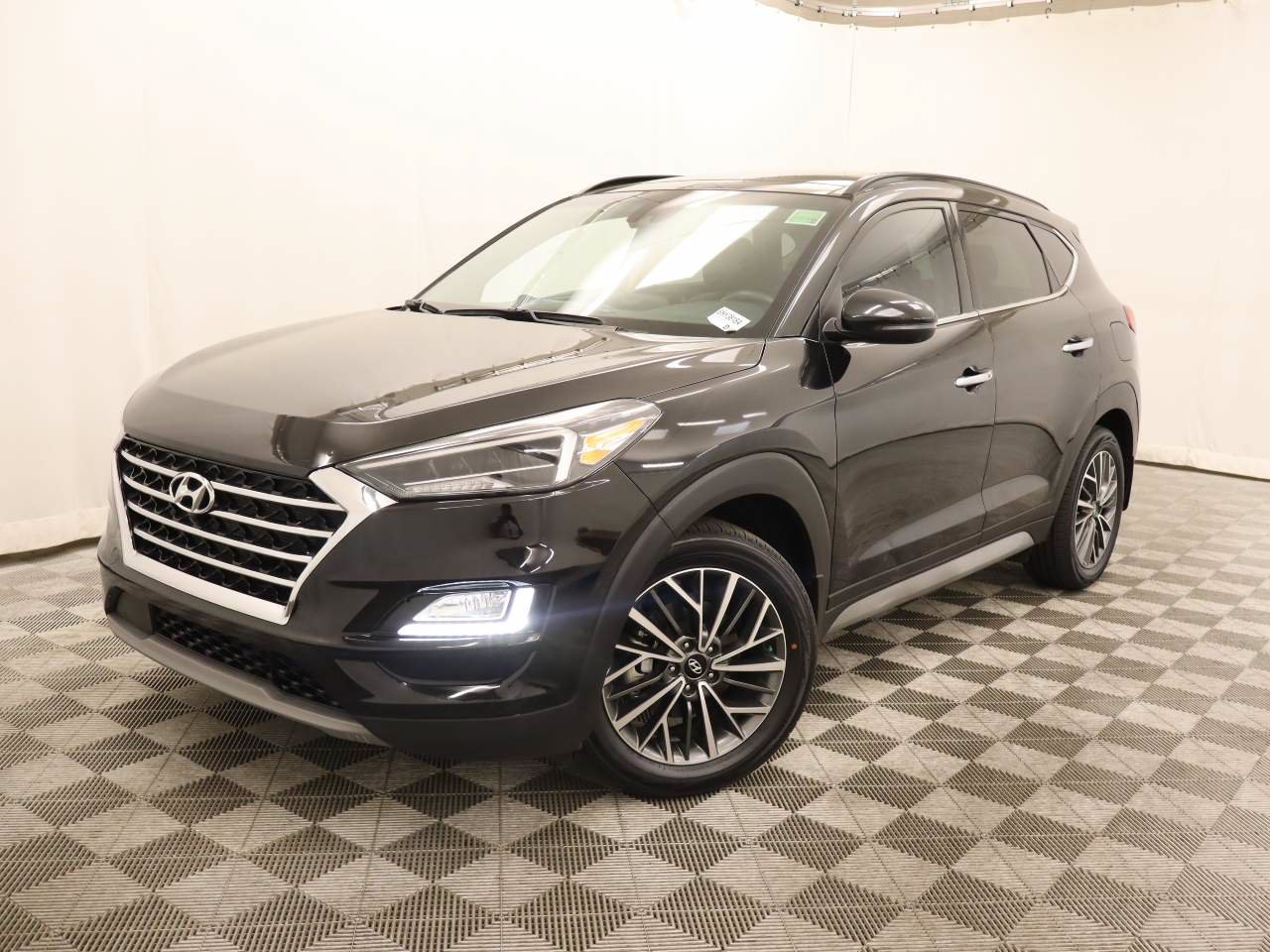 Used 2021 Hyundai Tucson Ultimate w/ Cargo Package FWD image 1