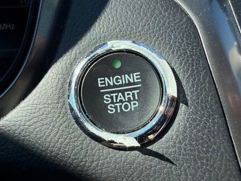 Used 2018 Ford Fusion SE w/ Fusion SE Technology Package FWD image 34