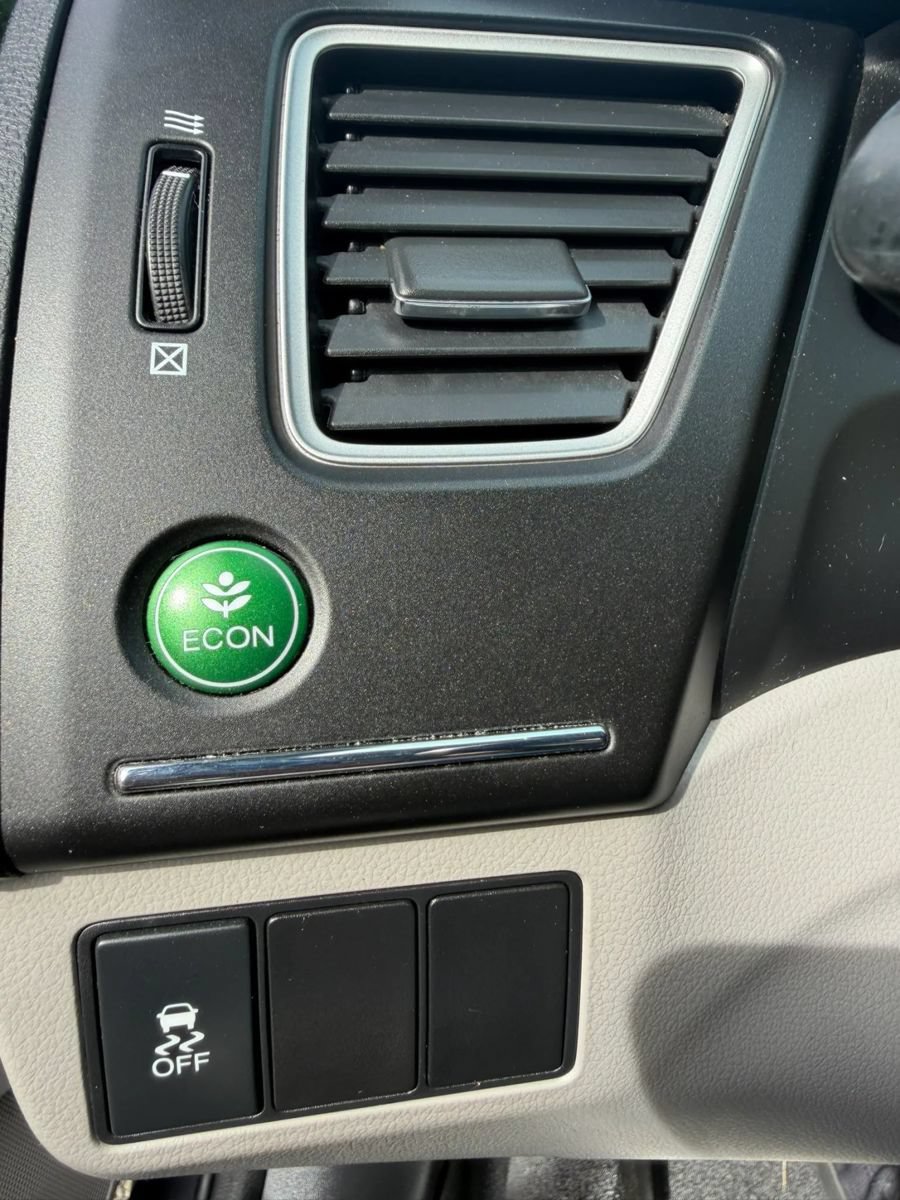 Used 2015 Honda Civic LX image 17