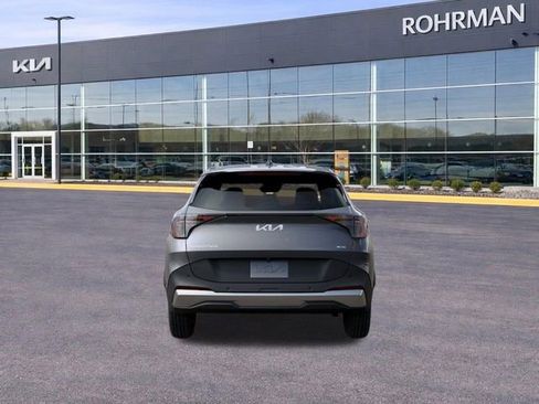 New 2026 Kia Sportage LX FWD image 5