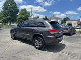 Used 2018 Jeep Grand Cherokee Limited image 3