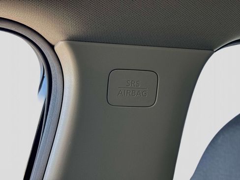 Used 2023 Nissan Rogue SL image 32