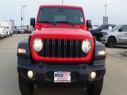 Certified 2025 Jeep Wrangler Unlimited Sport AWD/4WD image 3