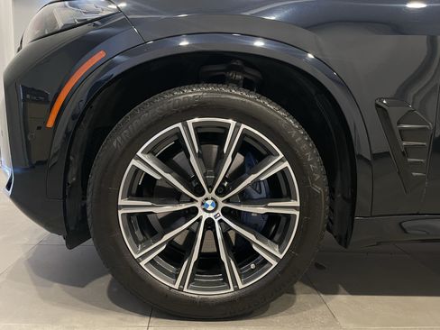 Used 2024 BMW X5 xDrive40i w/ M Sport Package AWD/4WD image 7