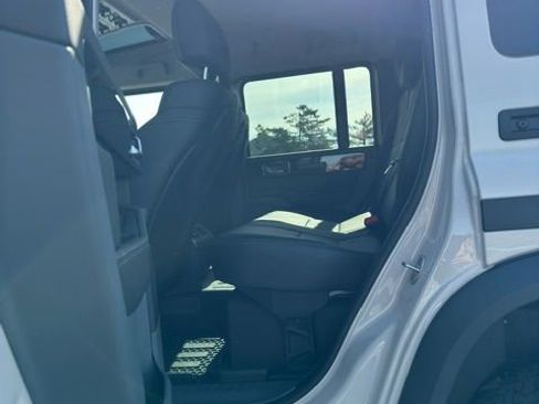 Used 2025 INEOS Grenadier image 17