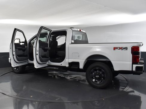 Used 2024 Ford F250 XL w/ STX Appearance Package image 29