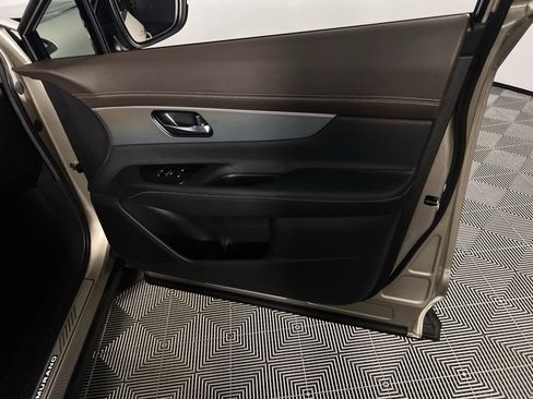 Used 2025 Nissan Murano Platinum w/ Cargo Package image 34