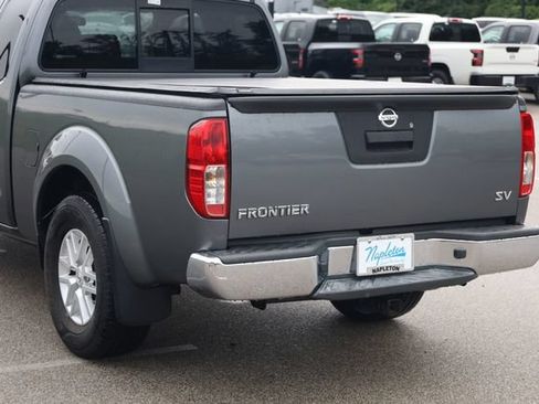 Used 2017 Nissan Frontier SV RWD image 6
