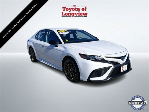 Certified 2024 Toyota Camry SE image 1