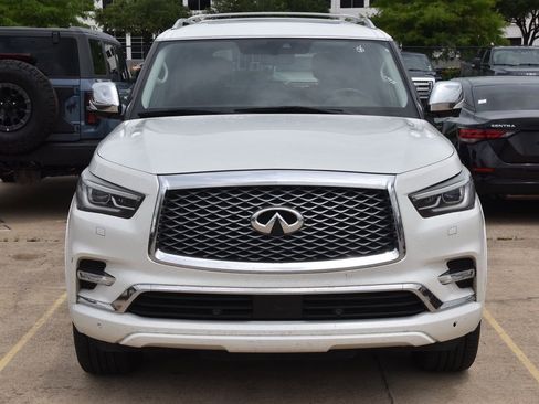 Used 2018 INFINITI QX80 2WD w/ Deluxe Technology Package image 3